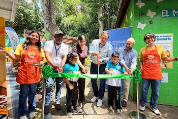 La FAO y el Museo Tin Marín inauguraron la Fase 3 de “Huertos para una alimentación saludable” con la finalidad de fortalecer la educación alimentaria y nutricional./ (FAO El Salvador)