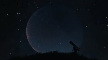 El cielo oscuro durante la luna nueva, resaltando las estrellas y el misterio de esta fase lunar. - (Imagen Ilustrativa Infobae)