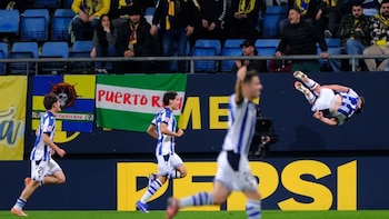 (Crónica) El Sanse sorprende al