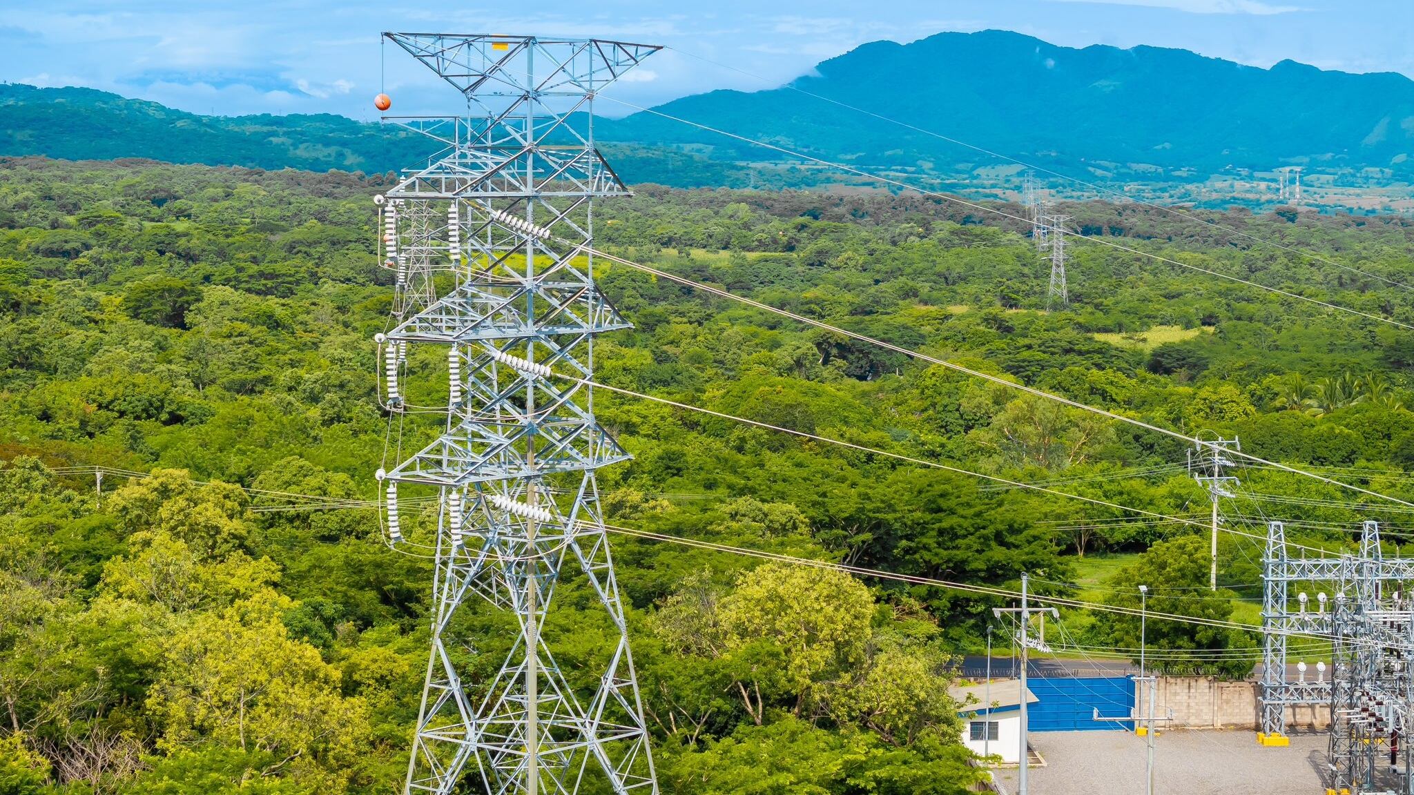 La interconexión con el SIEPAC refuerza la seguridad y estabilidad del suministro eléctrico en todo el país. /(Foto cortesía ETESAL)