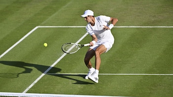 AMP. Jódar remonta a Carreño en el partido aplazado y avanza en Wimbledon junto a Munar