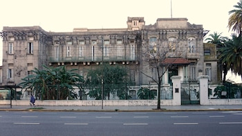 Un histórico hospital abandonado, un