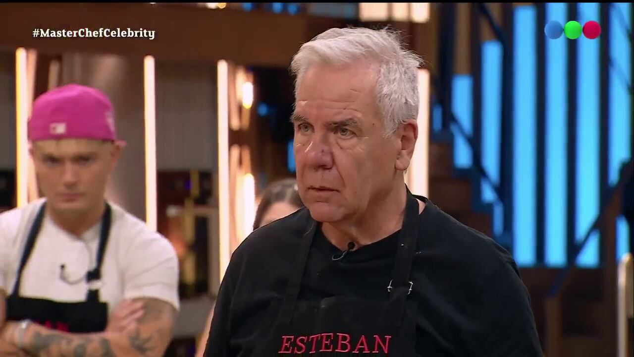 Un error técnico del periodista terminó siendo crucial. “Cuando procesás las cebollas, por eso los chefs no las procesamos nunca, largan un líquido con el que la cebolla queda completamente amarga