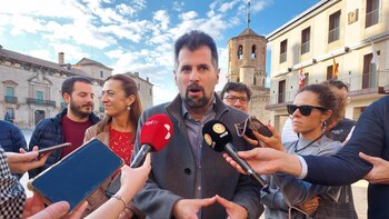 Tudanca considera al alcalde de