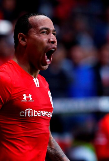 El delantero Felipe Pardo festeja