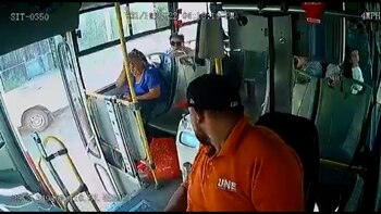 Conductor de transporte público se