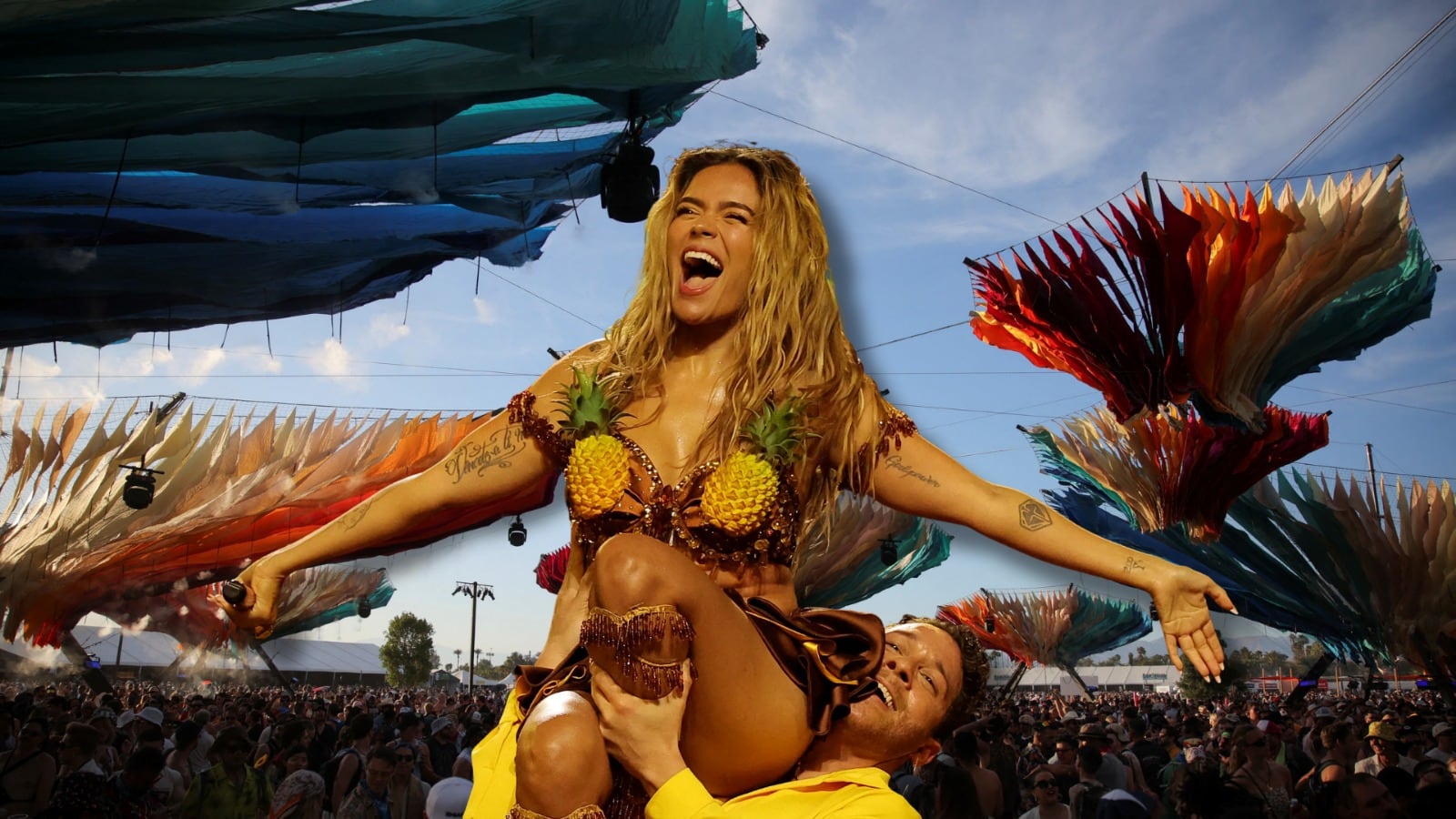 La paisa encabezaría el cartel del famoso festival junto a la estrella pop Sabrina Carpenter según lo reveló la revista Rolling Stone - crédito montaje REUTERS/Daniel Cole - REUTERS/Amanda Perobelli