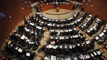 Senado declara constitucional la reforma contra la doble nacionalidad de aspirantes a la Presidencia y gubernaturas