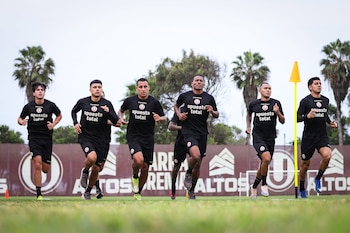 Los entrenamientos de Universitario para la 'mini pretemporada' apuntan a ser de máxima intensidad bajo la conducción de Héctor Cúper. - créditos: Universitario