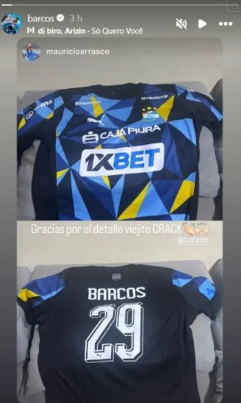 La camiseta de Sporting Cristal que Hernán Barcos le regaló a Mauricio Arrasco. - captura: Instagram Hernán Barcos