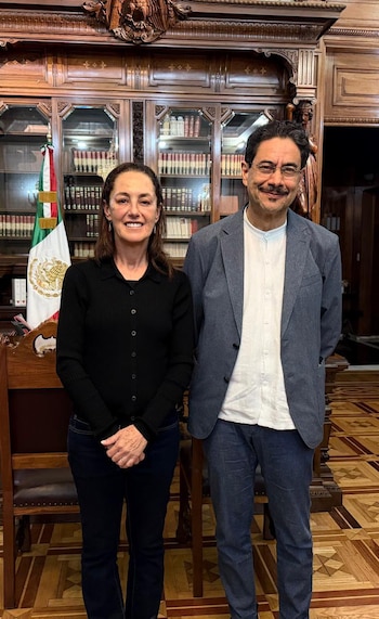 Iván Cepeda se reunió con Claudia Sheinbaum en México el fin de semana, donde fue recibido en el Palacio Nacional - crédito @IvanCepedaCast/X
