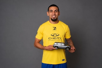 El lateral de la Selección Colombia asume el rol de embajador de Chery Colombia mientras mantiene su foco en la ruta al Mundial de 2026.