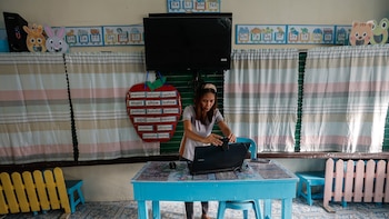 Maestros en México enfrentan cansancio crónico y precarización: especialista urge priorizar bienestar de docentes en la agenda educativa