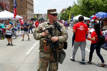Un Guardia NAcional de Oklahoma