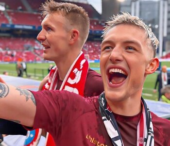 Oliver Sonne festejando su primer