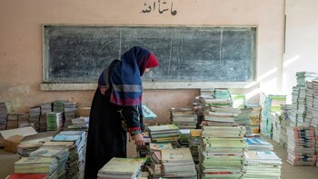 Amanah Nashenas, una maestra afgana,