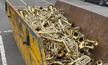 Las trompetas desechadas en un