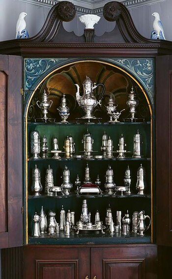 La colección, titulada 'Pablo Bronstein: