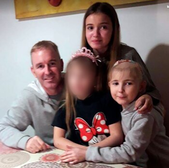 Pablo y Andrea junto a