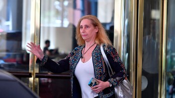 Karina Milei llega al Hotel