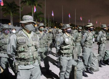 Nuevo grupo de personal militar