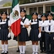SEP cambia las reglas y dice adiós a la escolta escolar por buenas calificaciones