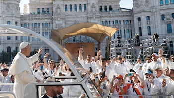 Visita del papa León XIV a Madrid, en directo: el papa llega a Cibeles para celebrar la misa ante cerca de 1 millón de personas
