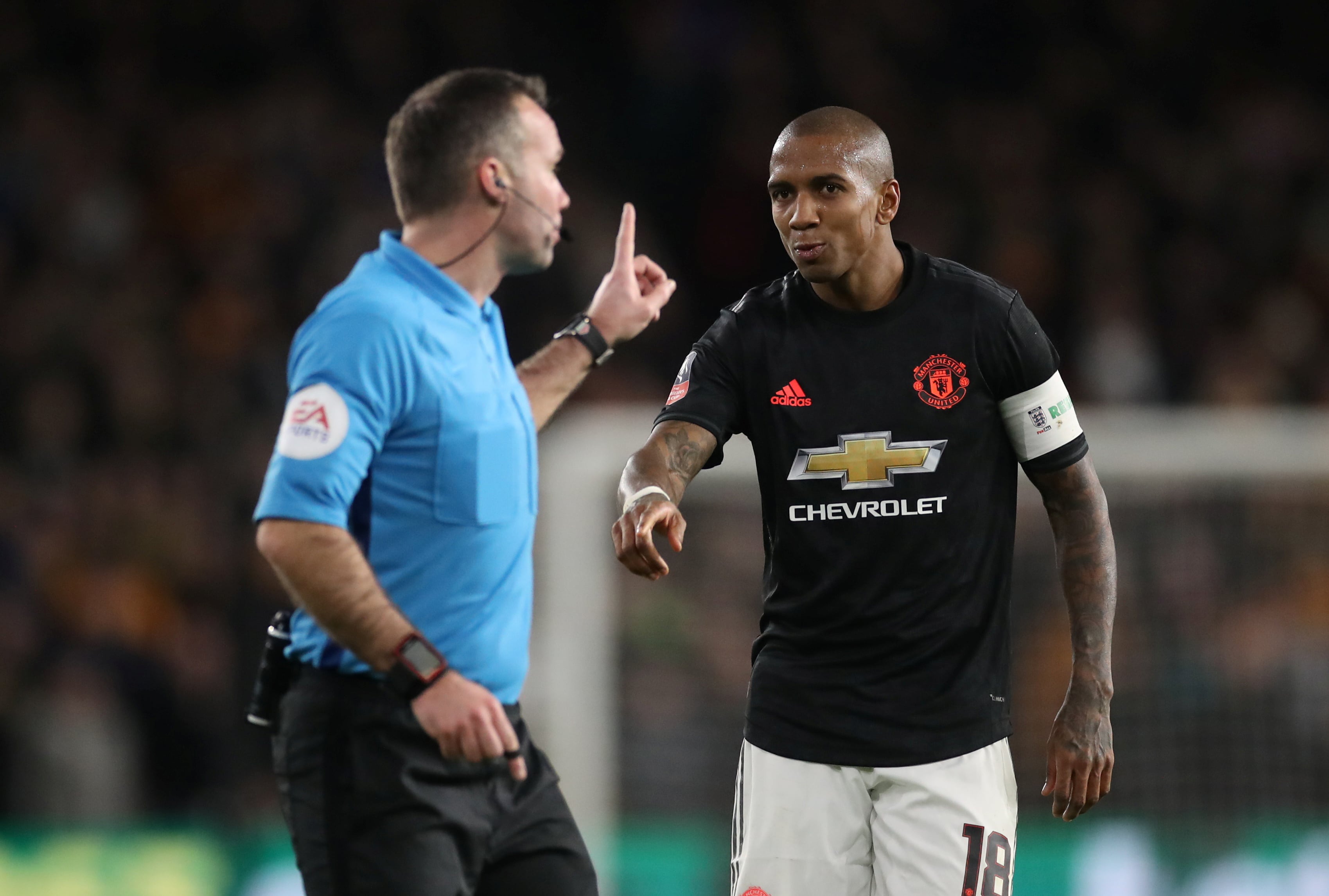 Una revisión médica confirmó en noviembre de 2024 que Ashley Young tenía la cadera sin cartílago y que necesitaría una prótesis en el corto plazo (Action Images via Reuters/Carl Recine)