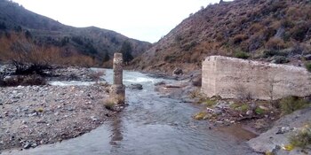 El paredón que quedó tras