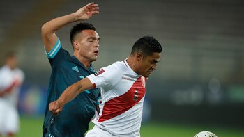 Argentina's Lautaro Martinez (L) and