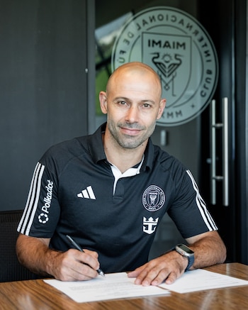 La firma de Javier Mascherano