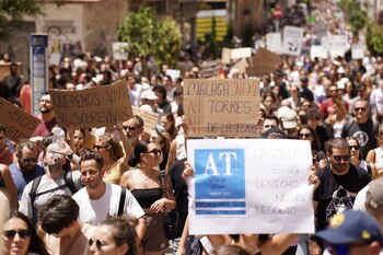 Miles de malagueños se manifestan