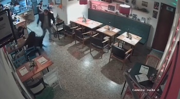 El video viral muestra a