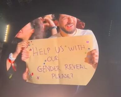 Chris Martin dijo sentirse muy feliz de dar tan buenas noticias a la familia que estaba por recibir un nuevo integrante (Foto: YouTube/@TheMFamilyChannel)