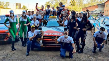Gustavo Saba, ganador del rally paraguayo
