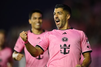 Lucho Suárez también atraviesa un