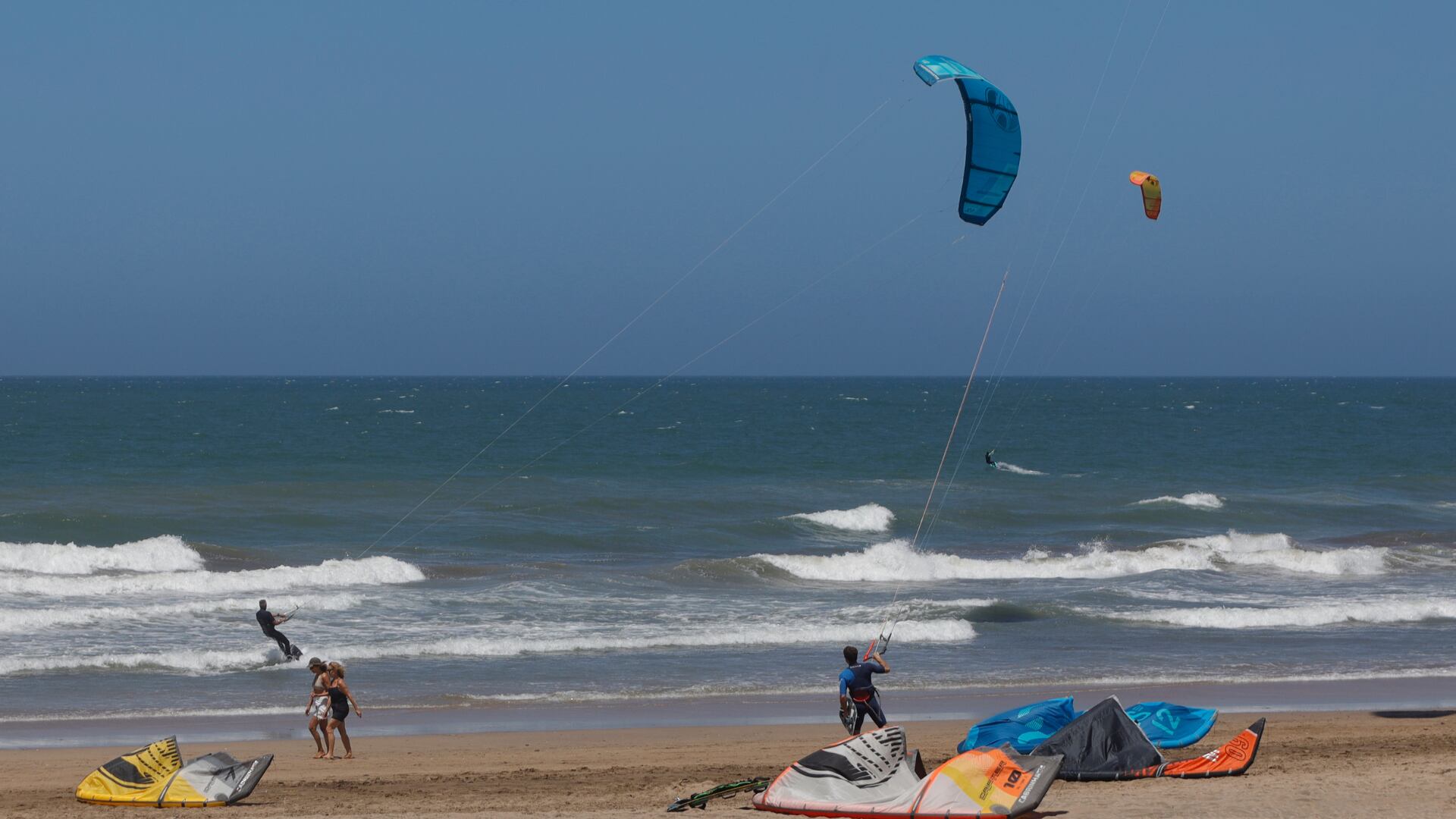 Turistas en Mar del Plata, en un fin de semana largo del año pasado