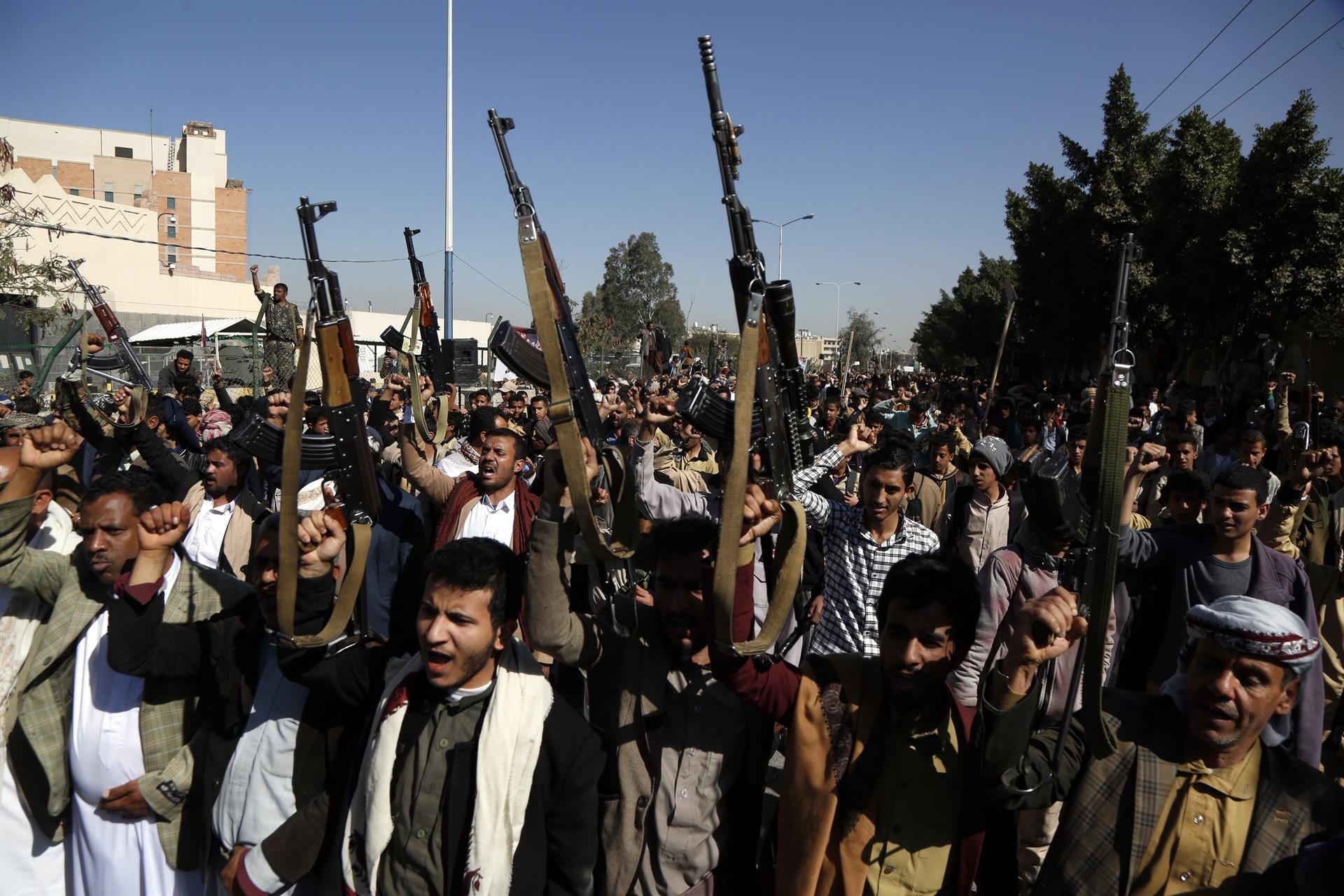 Yemen eleva la tensión en el Mar Rojo tras el ataque hutí más letal desde 2022