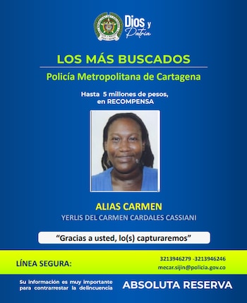 Cárdenas junto a otras tres