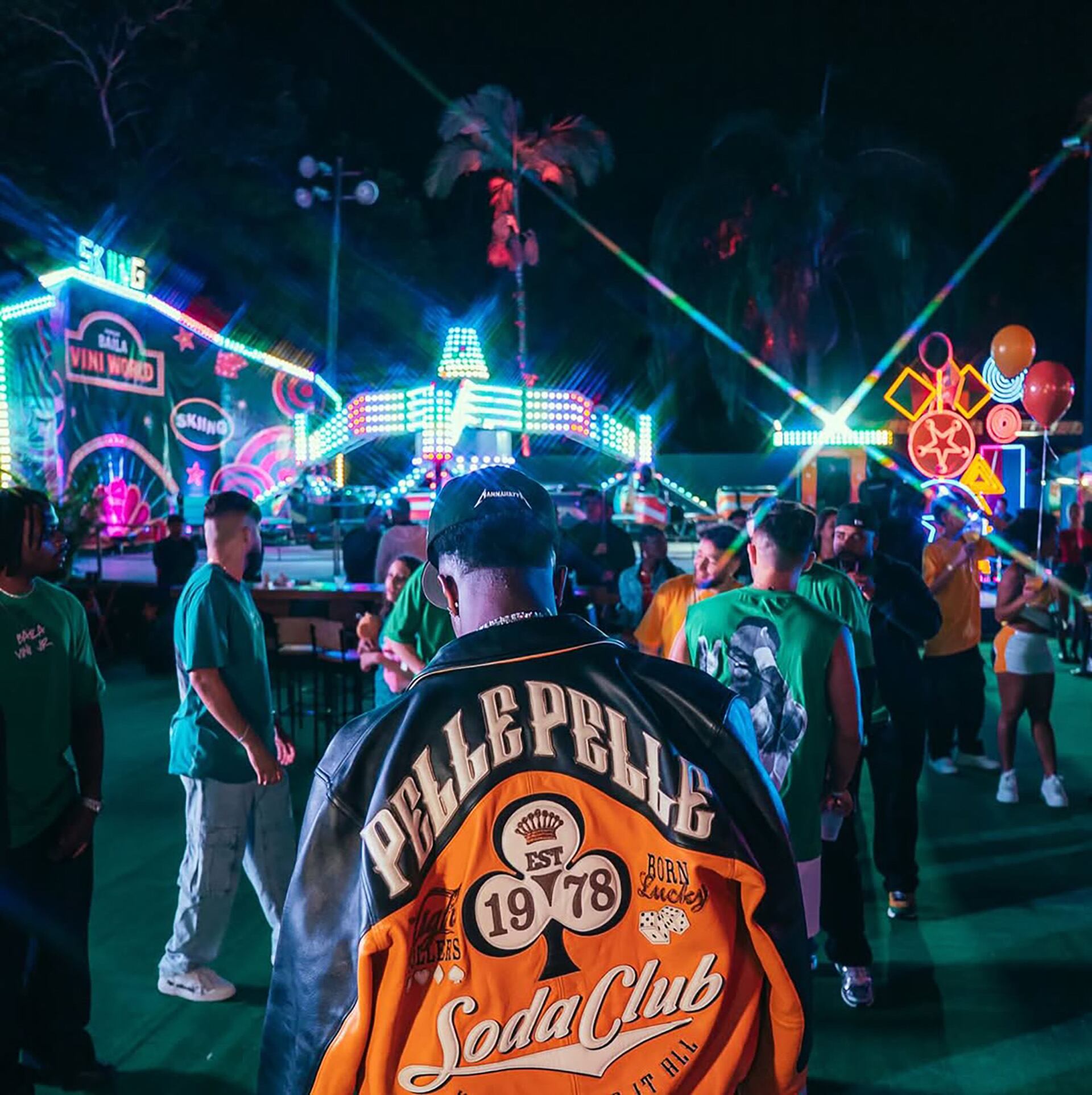 Vinicius Junior montó su fiesta de cumpleaños en una finca de Rio de Janeiro, donde armó un parque de diversiones con escenarios en los que participaron artistas brasileños (Instagram @vinijr)