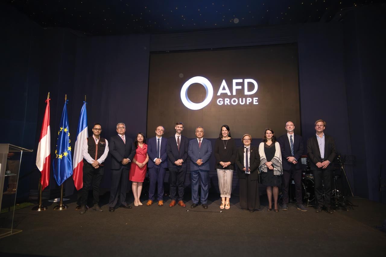 El Grupo AFD celebra 10 años de cooperación en el Perú con una inversión de 868 millones de euros para soluciones sostenibles.