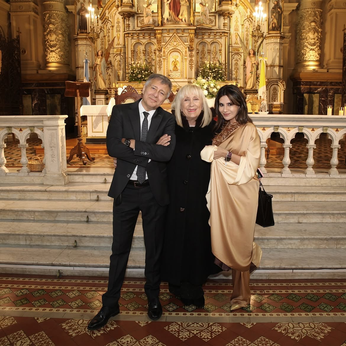 La boda religiosa llegó después de la propuesta de casamiento en Nueva York y del civil de 2023