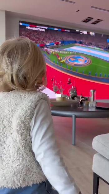 Milenka aprendió a decir Messi capturas
