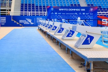 El recorrido presidencial trazó la lista de sedes que se ponen a punto para el evento regional. Hay renovaciones y escenarios por ajustar, entre béisbol y sóftbol. El detalle marca la agenda final de preparación (Foto cortesía Presidencia)
