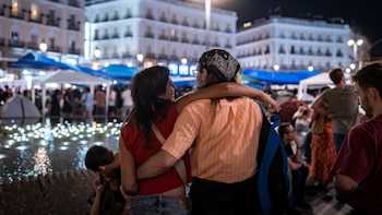 Última hora de la acampada en la Puerta del Sol y la protesta por la vivienda, en directo: el Ayuntamiento de Madrid exige al Gobierno “reponer la normalidad en la Puerta del Sol cuanto antes”