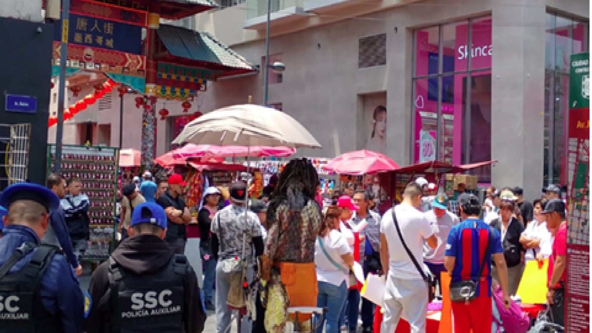 manifestantes CDMX alcaldìa Cuauhtémoc (@OVIALCDMX/X)