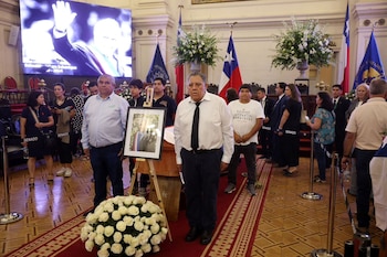 Luis Úrzua (derecha), el último