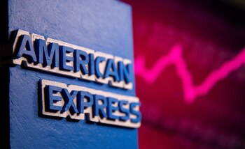 Acusan a American Express de