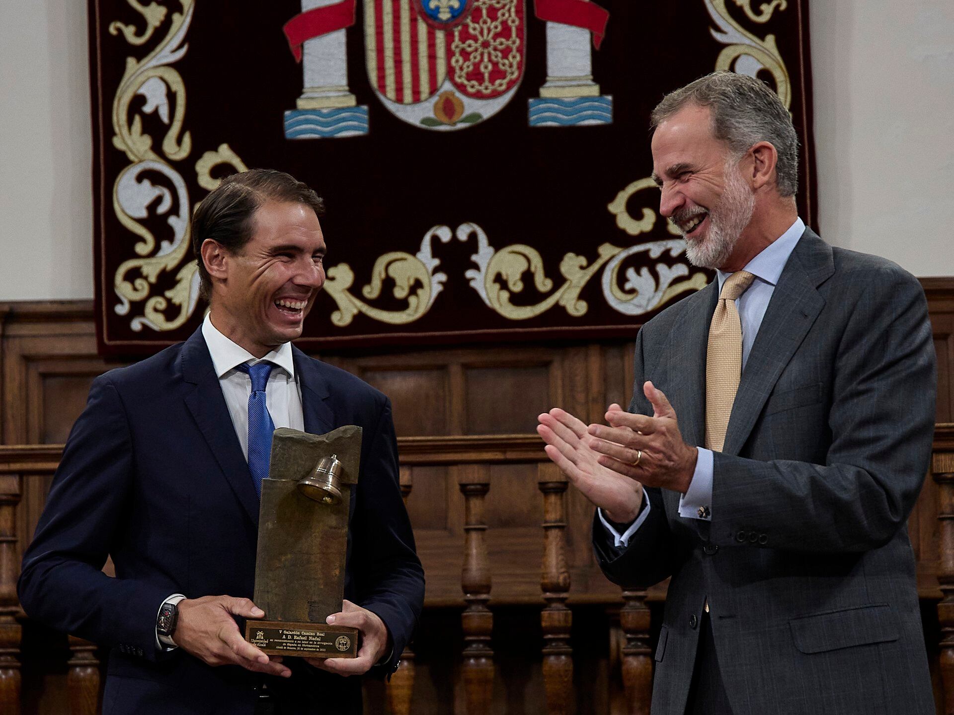 El Rey Felipe VI entrega el