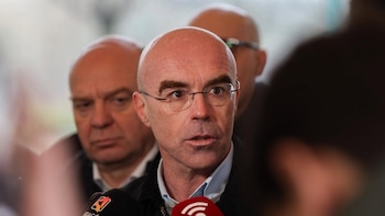 Vox apoyaría una moción de censura si es para una convocatoria de elecciones "inmediata" y sin "pactos" con "golpistas"